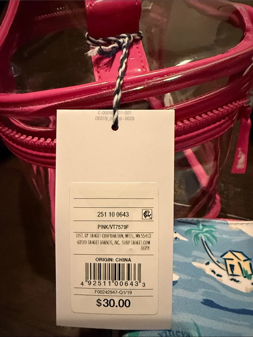 Vineyard Vines transparent travel